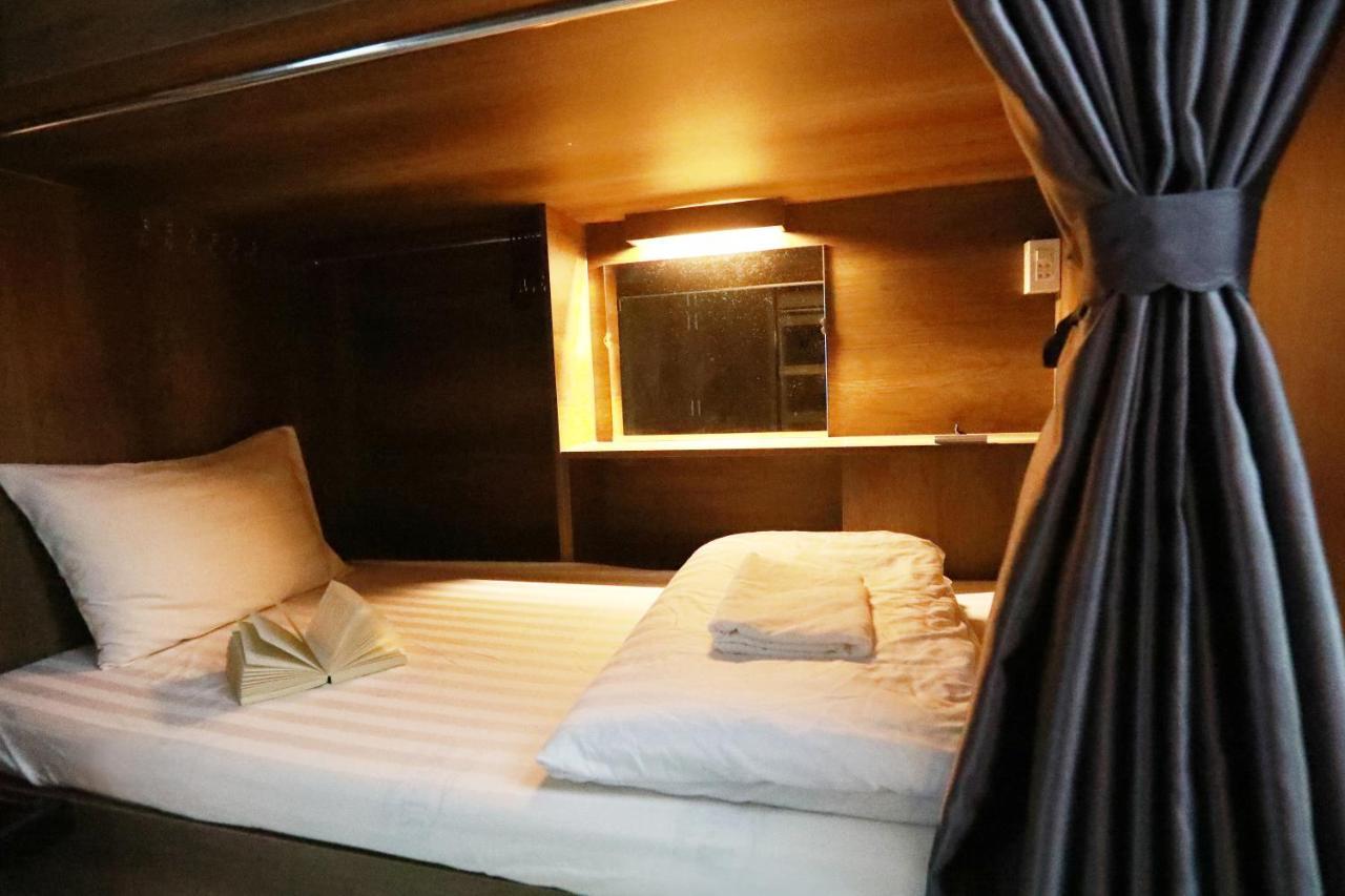 Bui Vien Street Hostel Хошимин Экстерьер фото