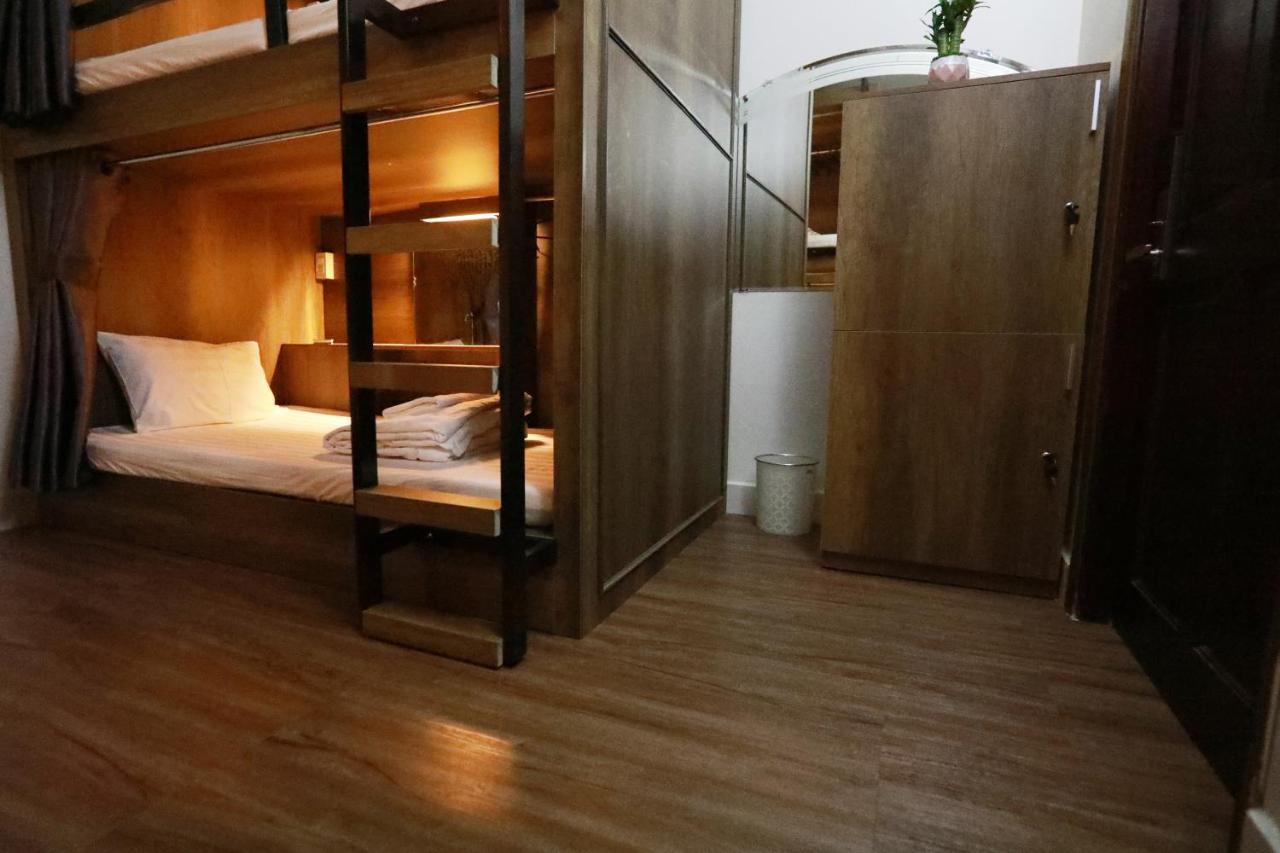 Bui Vien Street Hostel Хошимин Экстерьер фото