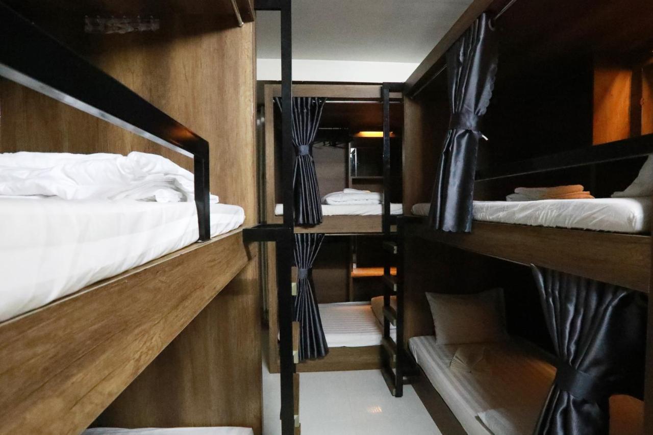 Bui Vien Street Hostel Хошимин Экстерьер фото