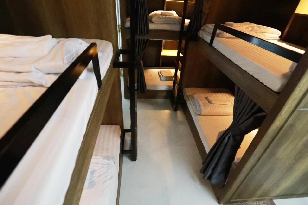 Bui Vien Street Hostel Хошимин Экстерьер фото