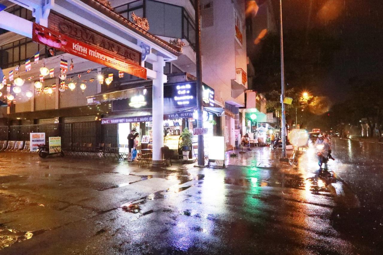 Bui Vien Street Hostel Хошимин Экстерьер фото