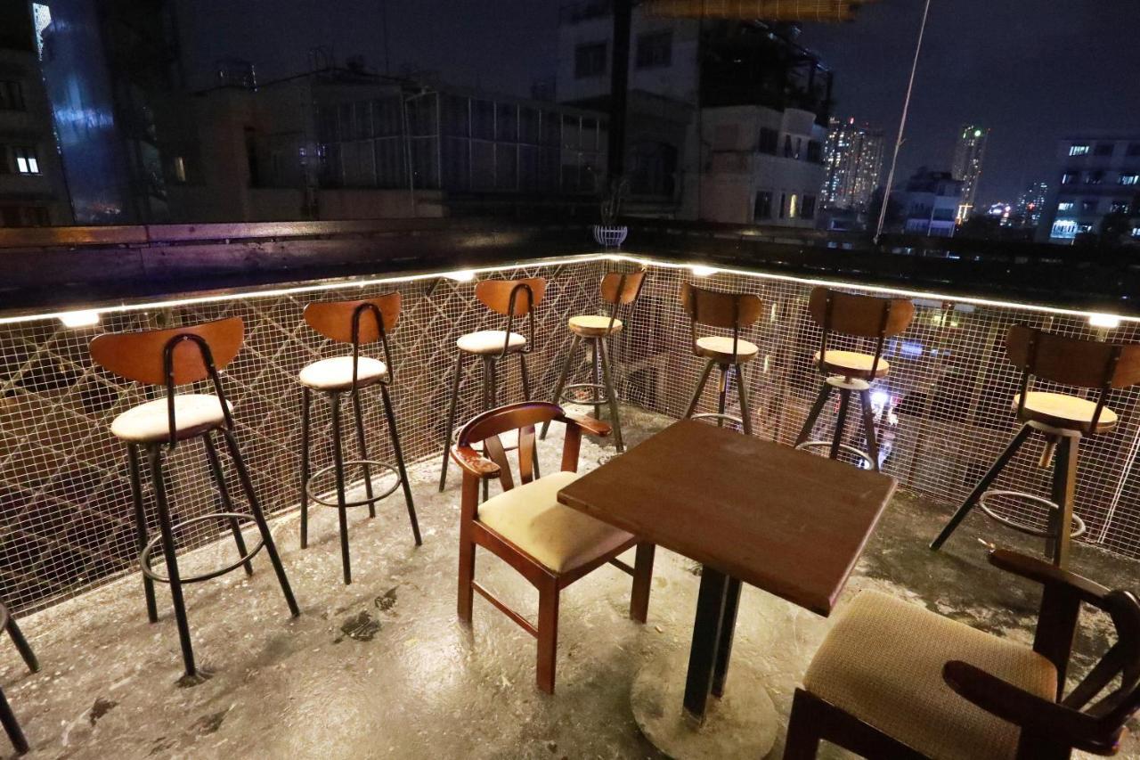 Bui Vien Street Hostel Хошимин Экстерьер фото