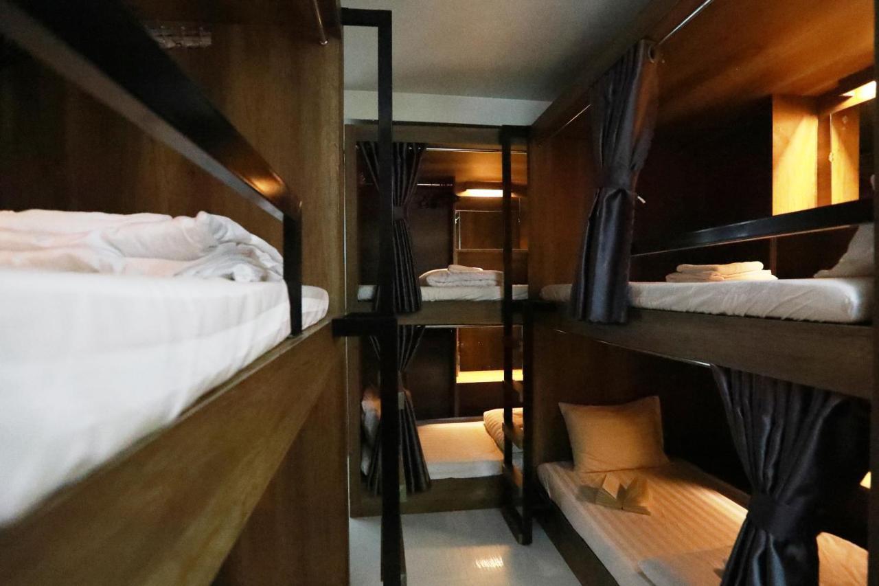 Bui Vien Street Hostel Хошимин Экстерьер фото
