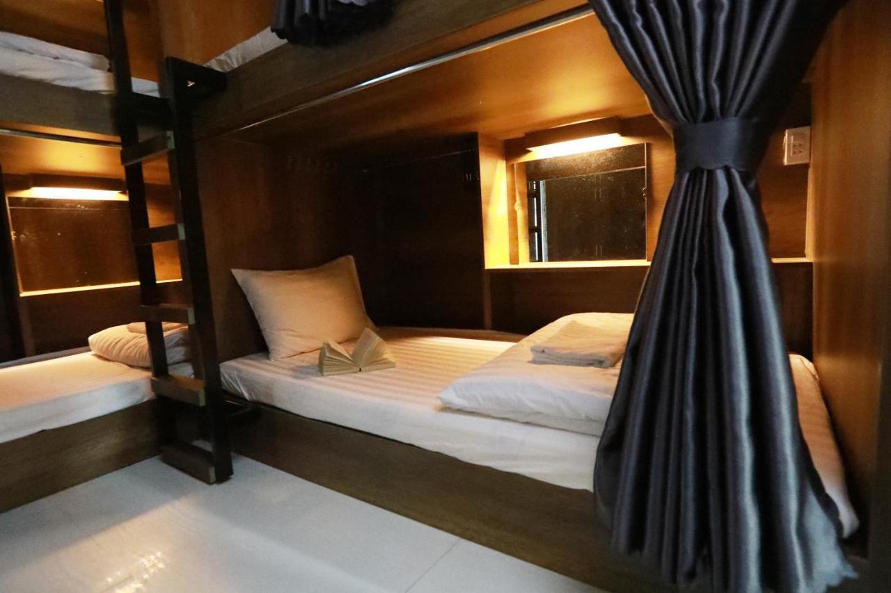 Bui Vien Street Hostel Хошимин Экстерьер фото