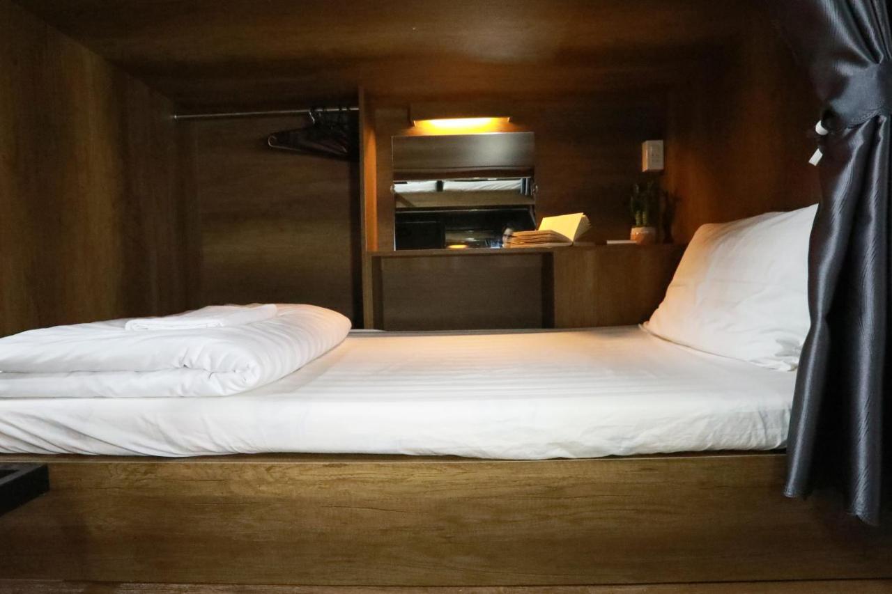 Bui Vien Street Hostel Хошимин Экстерьер фото