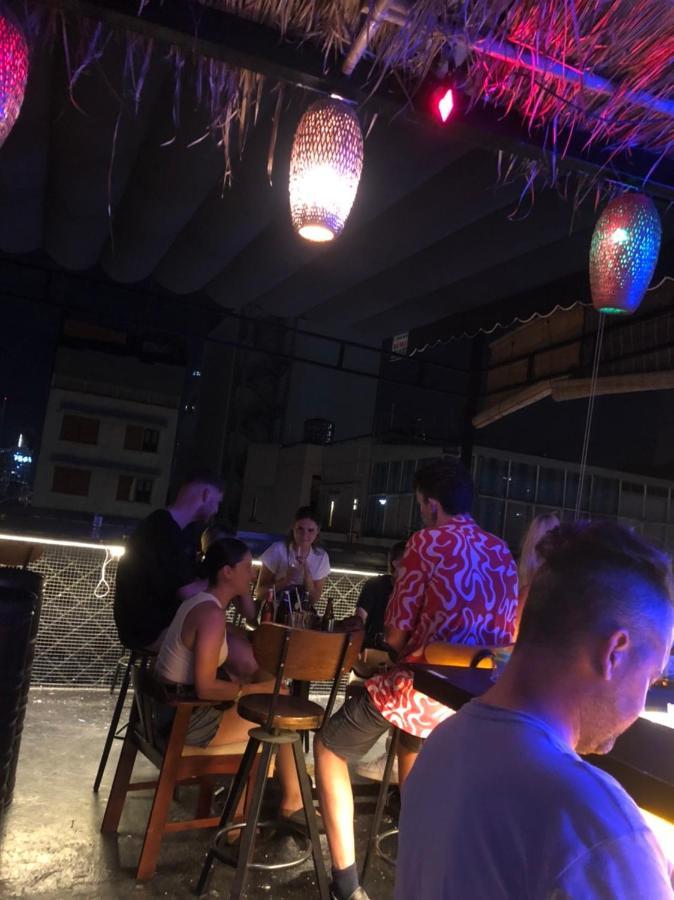 Bui Vien Street Hostel Хошимин Экстерьер фото