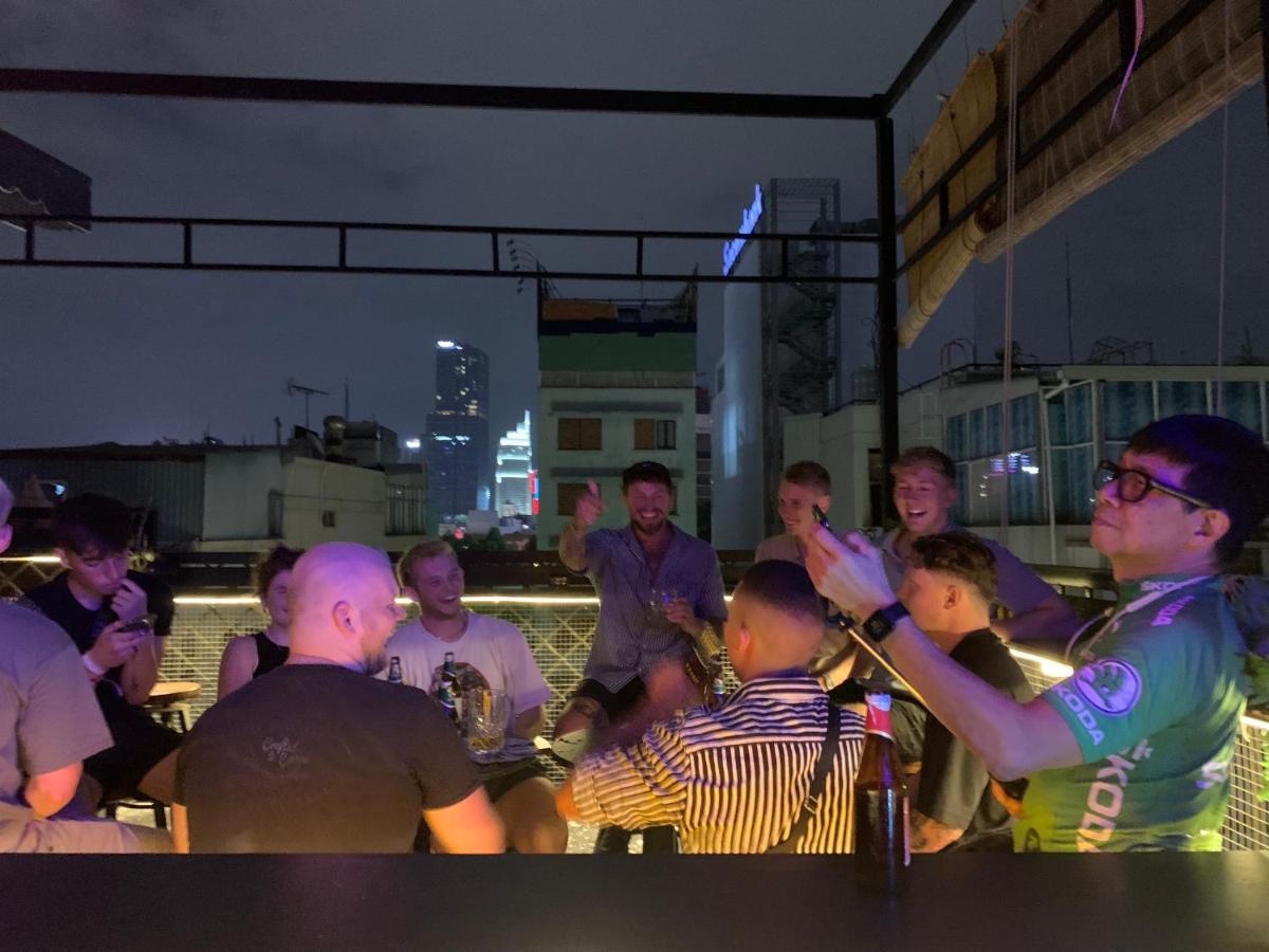 Bui Vien Street Hostel Хошимин Экстерьер фото